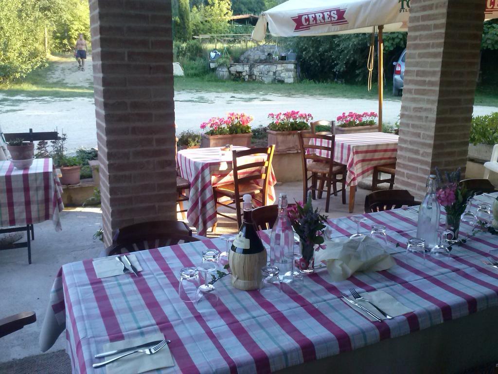 Agriturismo Santa Caterina Castelnuovo di Val di Cecina Eksteriør billede