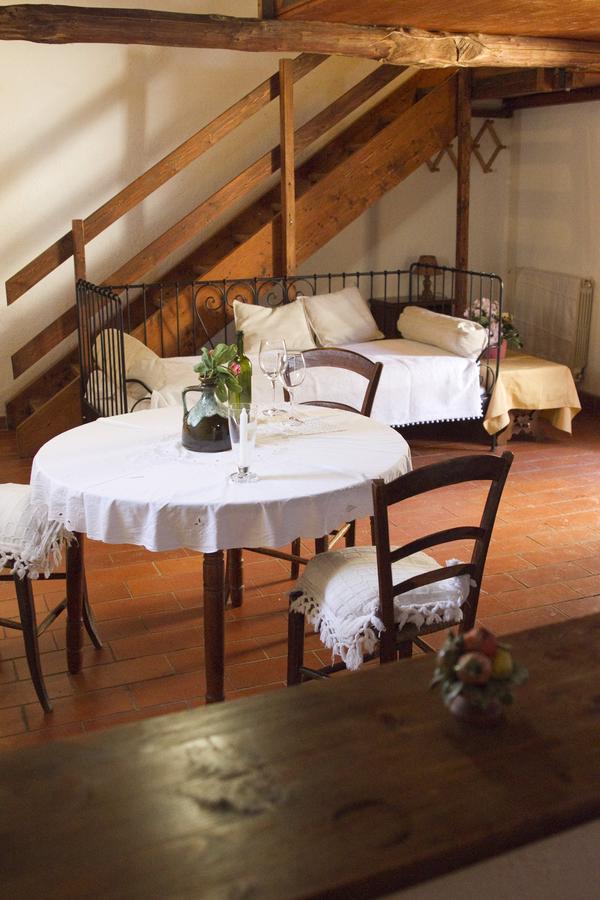 Agriturismo Santa Caterina Castelnuovo di Val di Cecina Værelse billede